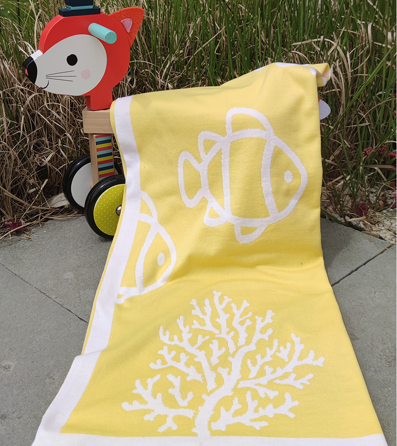 La Couverture bébé motif poisson jaune